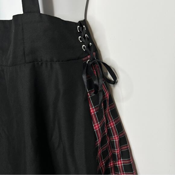 HOT TOPIC Suspender Skirt Size Medium Plaid Lace Up Emo Punk Skater Grunge Alt - Picture 6 of 9